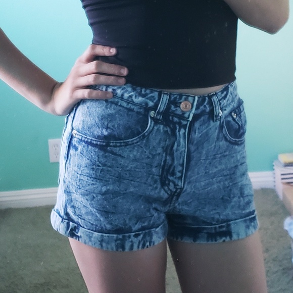Forever 21 Pants - Cute Lightwash Jean Shorts